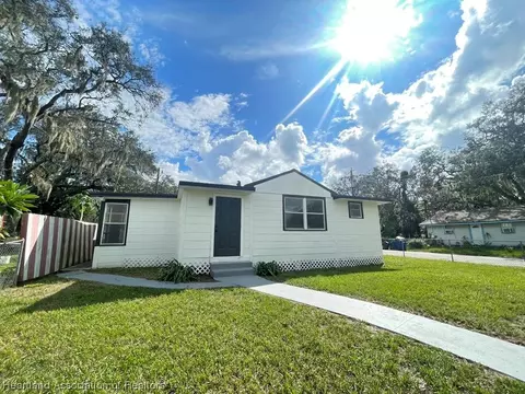 4803 7th St, Sebring, FL 33870