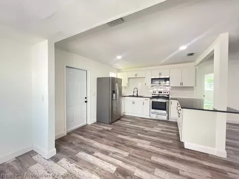 4803 7th St, Sebring, FL 33870 photo 6