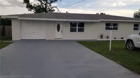 3423 Dauphine St, Sebring, FL 33872