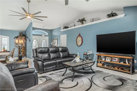 2830 Monza Dr, Sebring, FL 33872 photo 2