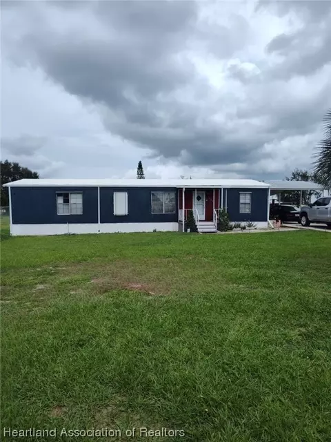 3209 Carter Ct, Sebring, FL 33870