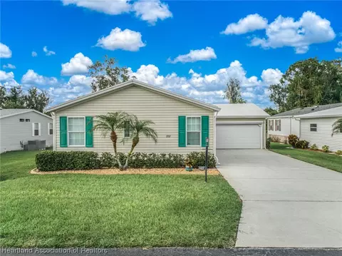 2712 Waterview Dr, Avon Park, FL 33825