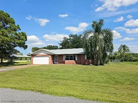 409 Blossom Dr, Sebring, FL 33876