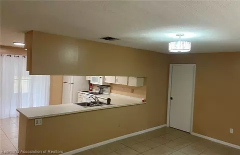 113 Voss Ct, Sebring, FL 33876 photo 3
