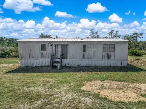 64 Hog Rd, Avon Park, FL 33825