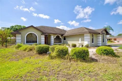 1109 Hammock Rd, Sebring, FL 33870 photo 2