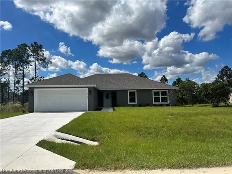 5537 Castania Dr, Sebring, FL 33872