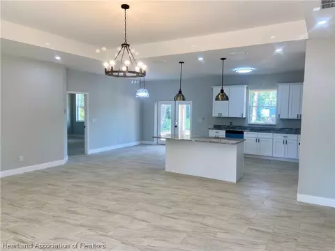 4224 Thunderbird Rd, Sebring, FL 33872 photo 2