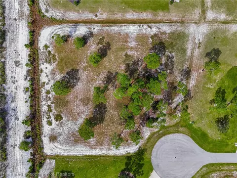 2004 Friendship Cir, Sebring, FL 33875