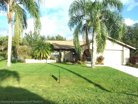 4216 Almeria Ave, Sebring, FL 33872