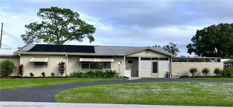 233 Swallow Ave, Sebring, FL 33870