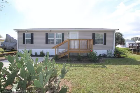 1288 Lake Dr W, Okeechobee, FL 34974