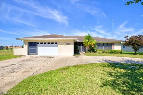 111 Lincoln Rd NW, Lake Placid, FL 33852