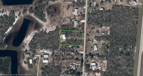 30 Recreation Dr, Venus, FL 33960