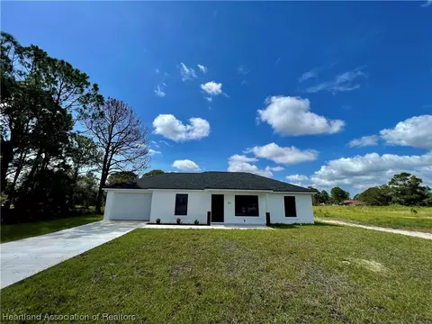 303 Joppa Ave, Lake Placid, FL 33852