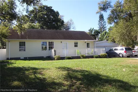 3006 SE 34th Ct SE, Okeechobee, FL 34974 photo 2