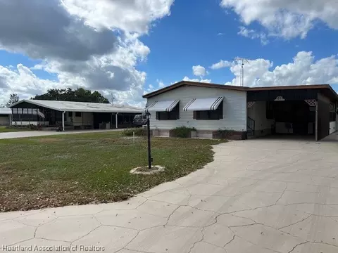 81 Century Blvd, Avon Park, FL 33825