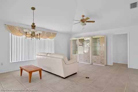 3625 Wynstone Dr, Sebring, FL 33875 photo 4