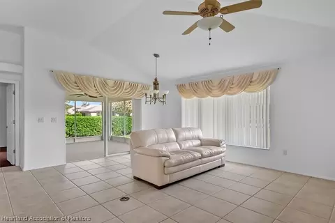 3625 Wynstone Dr, Sebring, FL 33875 photo 7
