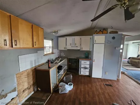 5413 Desoto Rd, Sebring, FL 33870 photo 12