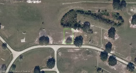1329 Blue Heron Dr, Sebring, FL 33876