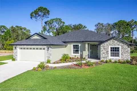 5080 Moss Hammock Trl, Sebring, FL 33872