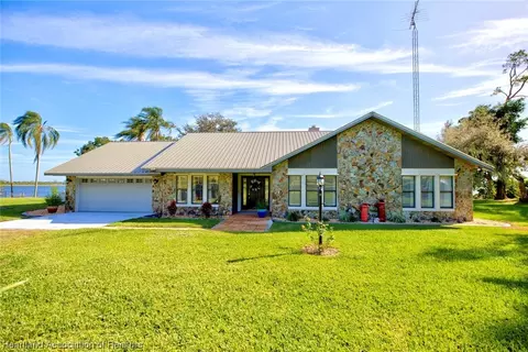149 Pendarvis Rd, Lake Placid, FL 33852
