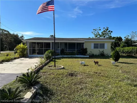 1620 Cedarbrook St, Lake Placid, FL 33852