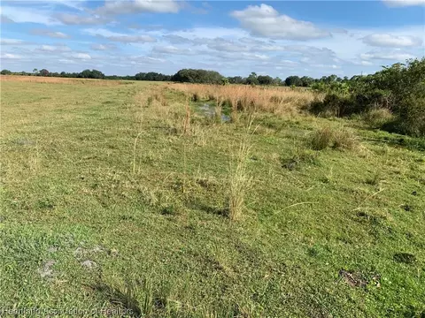 1009 Cattle Ranch Rd, Venus, FL 33960 photo 5