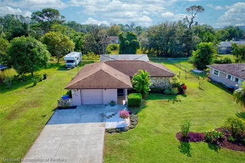 225 Sunnybrook Ln, Lake Placid, FL 33852