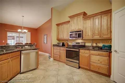 5352 Pebble Beach Dr, Sebring, FL 33872 photo 17