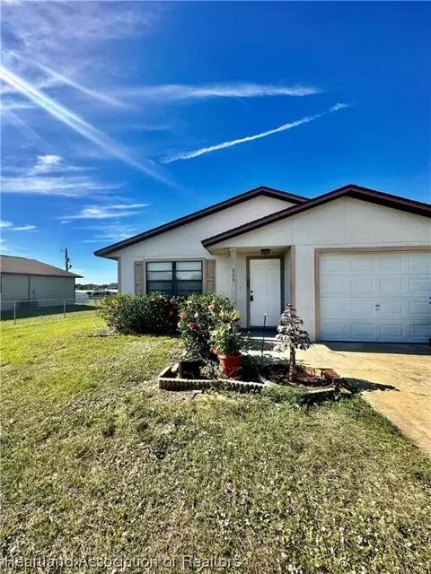 803 Denise Ave, Sebring, FL 33870