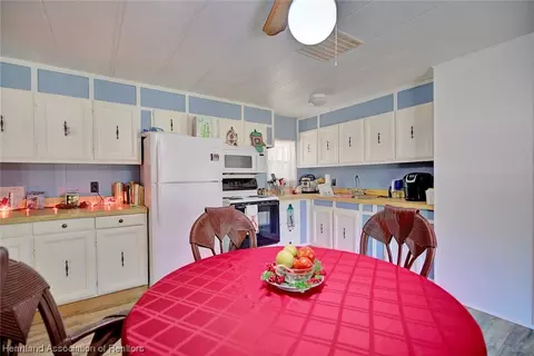 218 Pinehill Ln, Sebring, FL 33876 photo 15