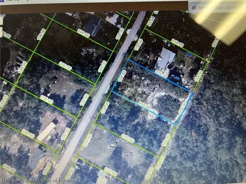 3316 N Horseshoe Dr, Avon Park, FL 33825