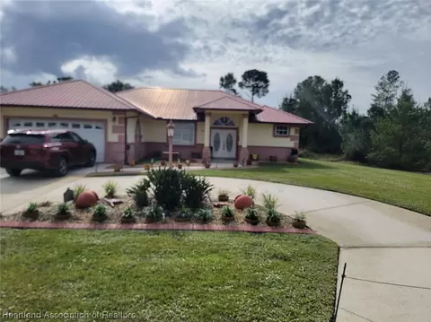 449 Wind Rose Ave, Lake Placid, FL 33852