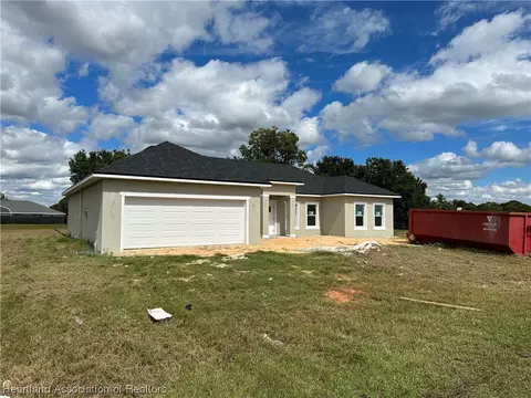 7101 Honeysuckle Dr, Sebring, FL 33876 photo 3