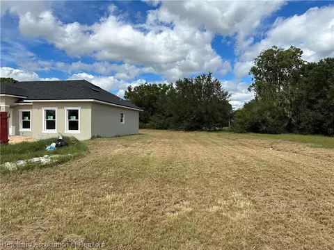 7101 Honeysuckle Dr, Sebring, FL 33876 photo 12