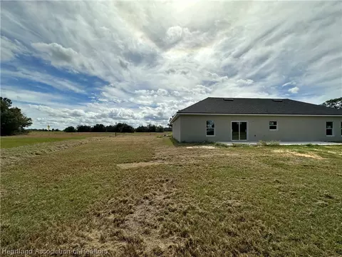 7101 Honeysuckle Dr, Sebring, FL 33876 photo 10