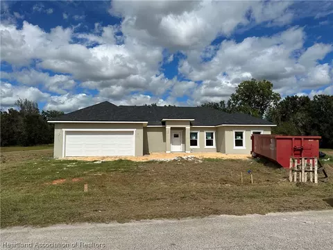 7101 Honeysuckle Dr, Sebring, FL 33876 photo 2