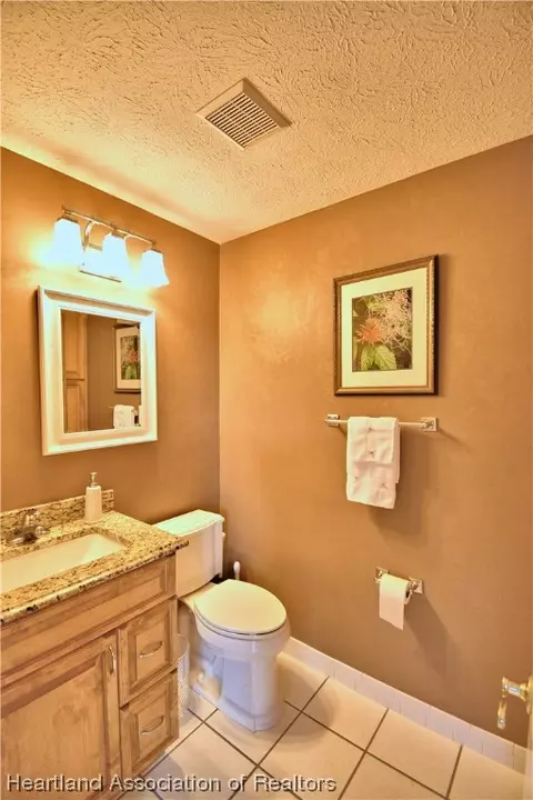 Bath - 4515 Duffer Loop, Sebring, FL 33872 photo 1 of 5