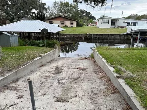 105 Morris Dr, Sebring, FL 33876 photo 11
