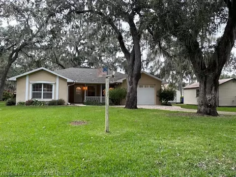 105 Morris Dr, Sebring, FL 33876