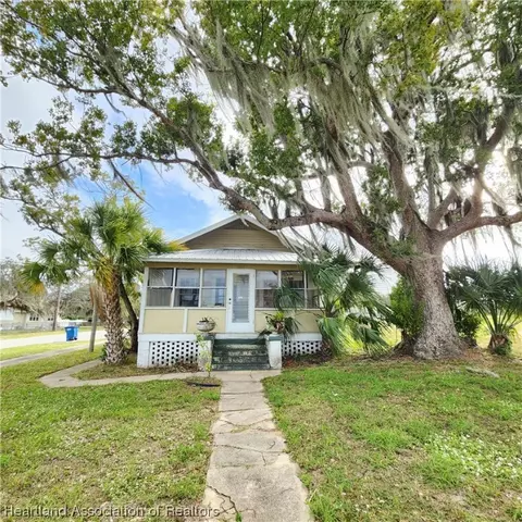 1833 Pasadena Ave, Sebring, FL 33870