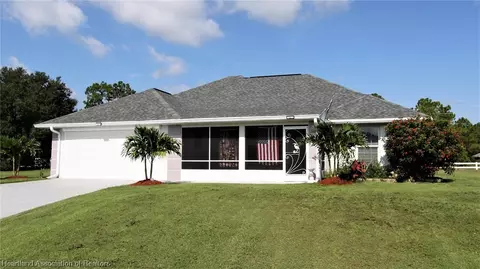 20 Quail Roost Rd, Lake Placid, FL 33852