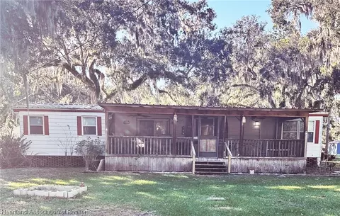 7853 Davis Dr, Sebring, FL 33876
