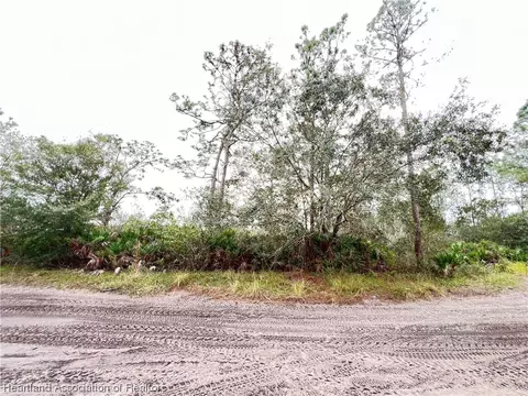 2007 Petunia Ave, Sebring, FL 33875