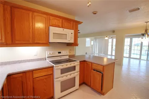 1030 Maple St, Okeechobee, FL 34974 photo 9
