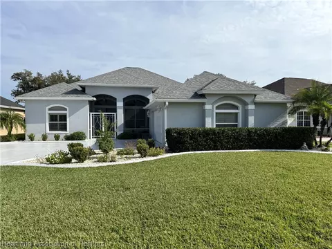 2758 Treasure Cay Ln, Sebring, FL 33875