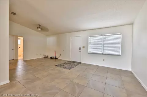 305 Eagle Ave, Sebring, FL 33870 photo 10