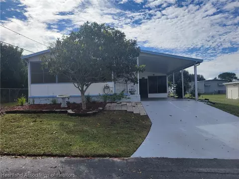 2 Lynn Ter, Lake Placid, FL 33852
